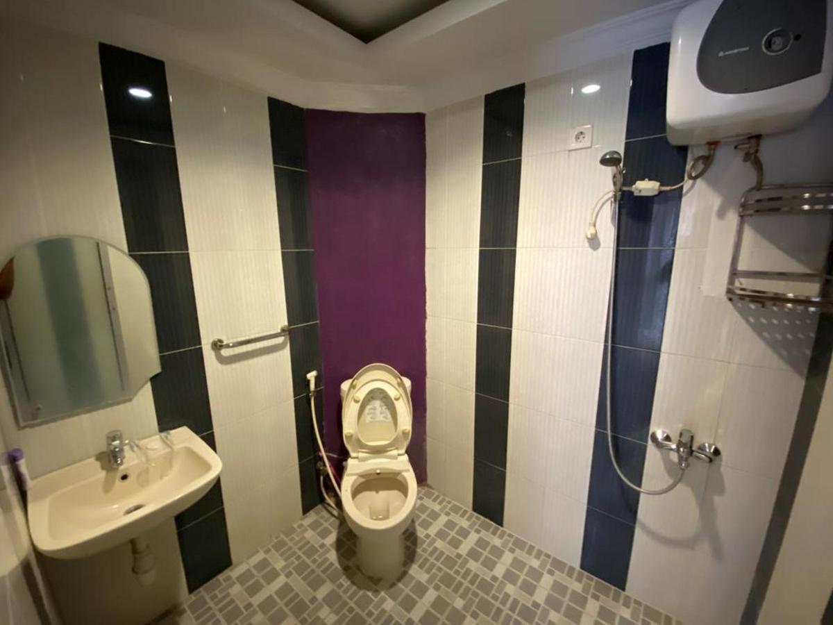 Djaboerigin Mongonsidi Guest House Medan Buitenkant foto