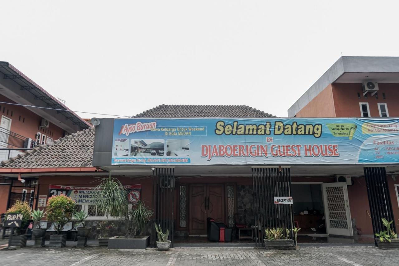 Djaboerigin Mongonsidi Guest House Medan Buitenkant foto