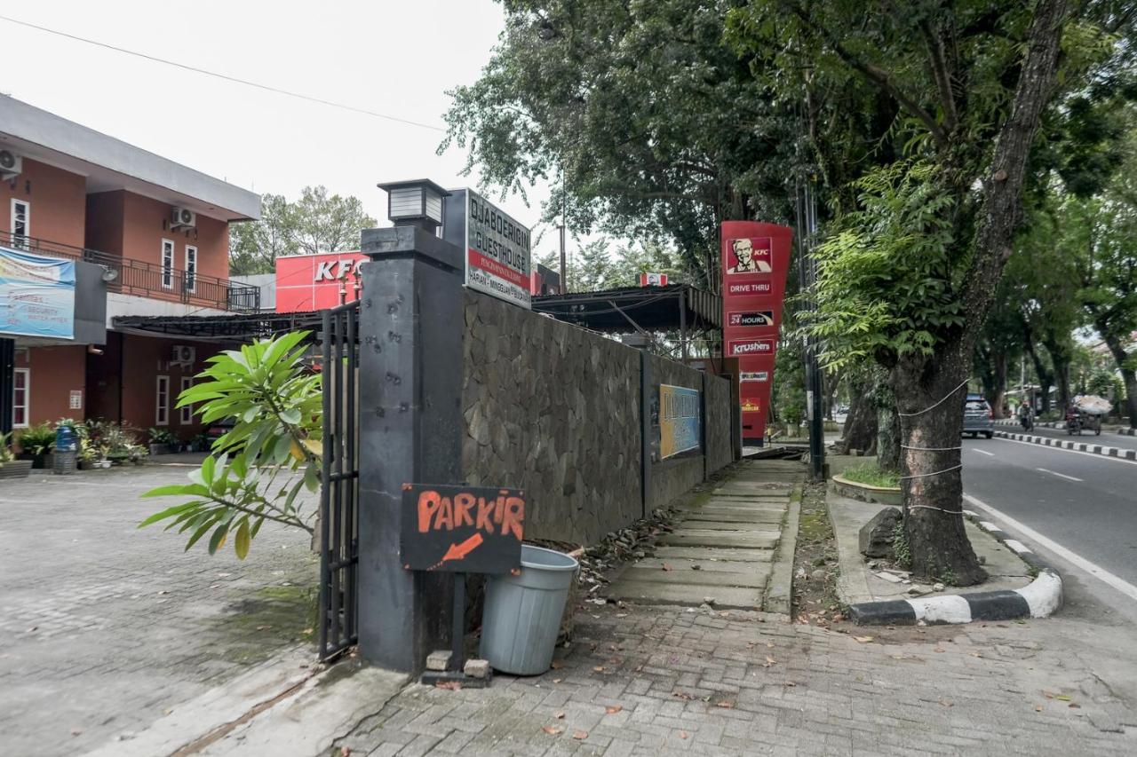 Djaboerigin Mongonsidi Guest House Medan Buitenkant foto