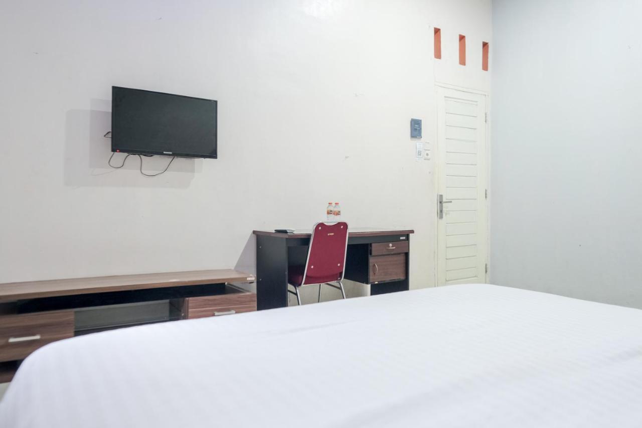 Djaboerigin Mongonsidi Guest House Medan Buitenkant foto